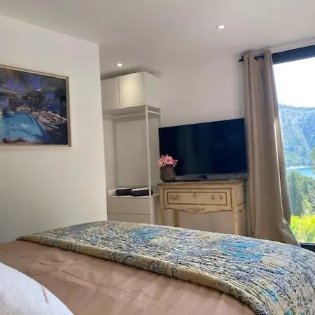 Un Coin De Paradis Avec Vue Et Jardin Appartement