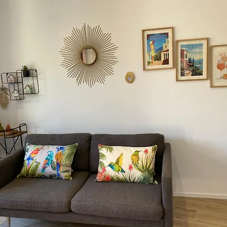 Un Coin De Paradis Avec Vue Et Jardin *